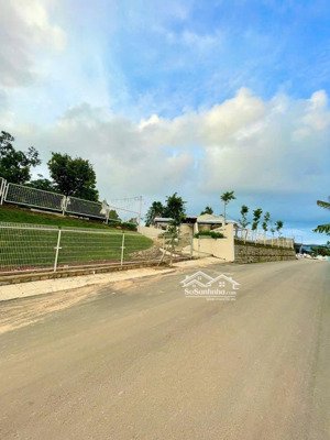 khách gửi bán lô đất trong kdc, compound đầy đủ tiện ích, dân cư đông đúc