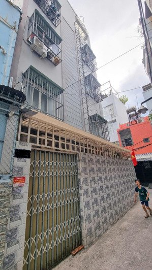 nhà 5 tầng thuê 28 triệu đường phạm văn hai-p5-tân bình. giá bán chỉ 6,8 tỷ .