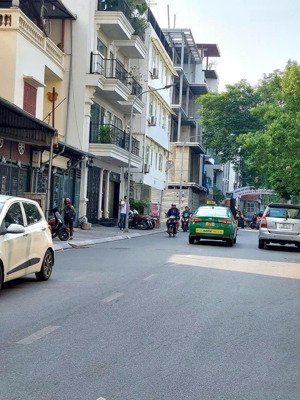 bán biệt thự tại đường tô ngọc vân 112m2, giá 57 tỷ. tây hồ