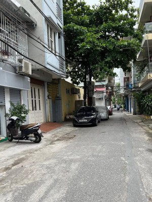 chính chủ bán nhà phố la khê thang máy hiện đại, ô tô đỗ cửa giá nhỉnh 10 tỷ