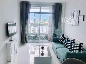 cần bán cc lotus garden dt 50m2 1pn 1wc có sổ , nt, view q1 giá 2,4 tỷ lh hân