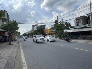 nhà mặt tiền kinh doanh 3 tầng, 4 phòng ngủ sân thượng, ngay đt 743 an phú 17, đối diện a&k tower