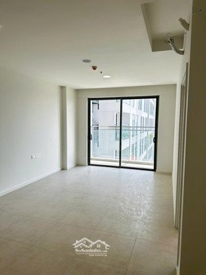 cần bán gấp căn 2 phòng ngủ 71m2 tầng trung view nội khu có hỗ trợ vay ngân hàng