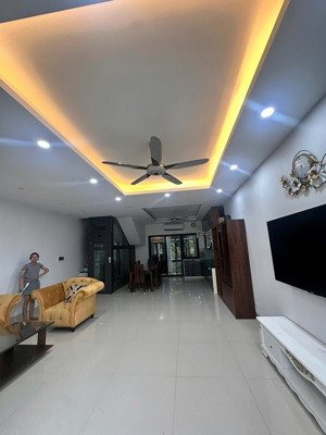 cho thuê biệt thự liền kề khu đô thị foresa- nam từ liêm- hà nội. diện tích 100m2x5 tầng full đồ