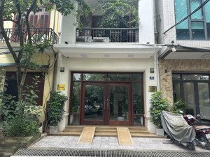 bán nhà phân lô đền lừ, ô tô và nhà, 51m, mt 4,2m, giá đầu tư, đẹp + hiếm không đối thủ, tiện ích.