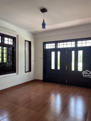 bán nhà mặt tiền, lô góc, đường văn tiến dũng, hòa xuân, cẩm lệ. dt 175m2, 3 tầng, 10,5 tỷ.