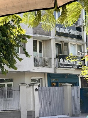 bán gấp căn liền kề 83m ,mặt tiền 5m ,giá 18 tỷ sẵn sổ ,khu đô thị an hưng