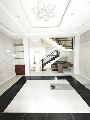 cho thuê phòng 128 hòa hưng, p12 quận 10- giá 5.5 triệu/tháng (thị trường 7-8 triệu)