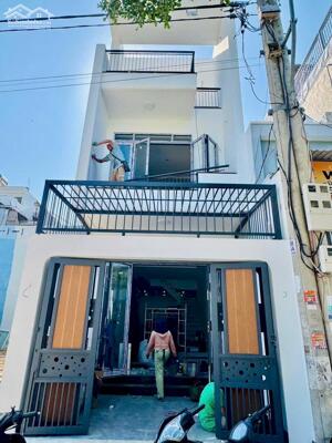 Bán nhà mới sát biển, dân cư đông, pháp lý chuẩn