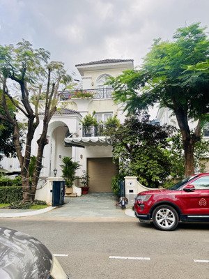 đơn lập view sau công viên sông 312m2-68t