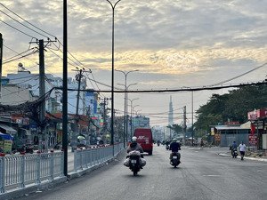 duy nhất căn góc dương quảng hàm p5 ngay emart dt 6x20m chỉ 22.5 tỷ