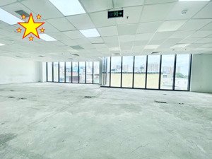 "tin chuẩn" văn phòng cho thuê tân bình - 195m2 giá thuê 79 triệu + view kính + thảm + 2 thang máy
