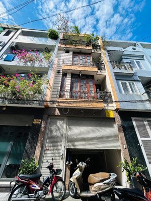 giảm sâu! bán nhà mặt tiền 4.5x11m hoa lan, p2, phú nhuận - dt: 4.5x 11m - chỉ 17.5 tỷ