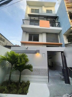 121m2 - 5.6x20m, nở hậu 7m lê thị bạch cát quận 11 - dòng tiền 70 triệu/tháng