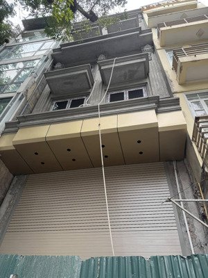 siêu phẩm mp lò đúc hbt 80m2 6 tầng tm, m.tiền 5,5m sổ nở hậu full pccc chỉ 65 tỷ