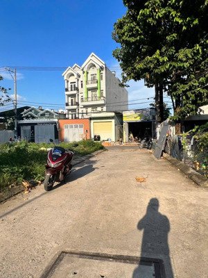 nền đất hẻm 140 đường võ văn hát 4,25 tỷ/77m2