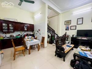 Cho thuê nhà nguyên căn ngõ 260 Cầu Giấy - Quan Hoa 46m x 4T, 5PN giá 19 triệu