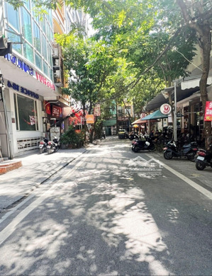 bán toà nhà văn phòng 8 tầng phố ngụy như kon tum - phân lô ô tô tránh - vỉa hè kinh doanh sầm uất