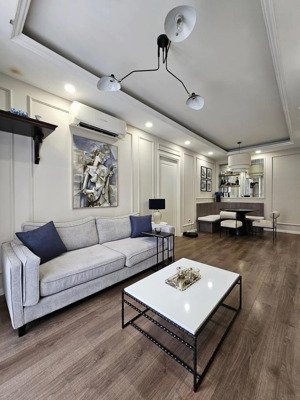 cho thuê 2pn và 3pn không đồ, full đồ imperia sky garden giá từ 11tr/tháng liên hệ: 