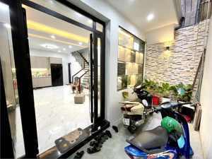 nhỉnh 7 tỷ - đống đa - 40m2 - căn góc - mt 4.8m - nhà đẹp - ở sướng