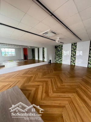 bán gấp nhà mt ngô gia tự quận 10 dt 6,8m x 25m 5 tầng, hợp đồng thuê 110 triệu/tháng giá 45 tỷ