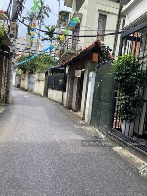 bán nhà 4 tầng dân tự xây đường lạc long quân, cầu giấy, ôtô đỗ cửa, sổ đỏ chính chủ, ở được luôn