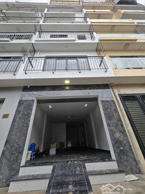 cho thuê văn phòng vĩnh tuy hai bà trưng 6 tầng x 6om2 thang máy điều hòa pccc ô tô tránh giá 40tr