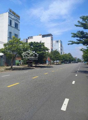 đất nền bán tại trần quốc hoàn, 11,7 tỷ, 100m2, ngõ rộng, pháp lý đầy đủ