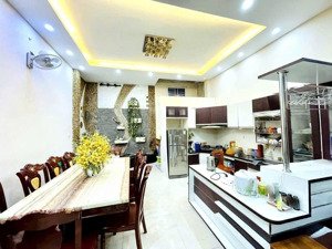 gấp bán nhà 5 tầng 116m2 ngay đh ngoại thương ung văn khiêm, tương lai mặt tiền đường 16m - chỉ 18t