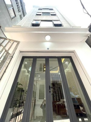 bán nhà 5 tầng lô góc thái thịnh, đống đa. 15m ra ô tô . dt 35m2 mặt tiền 4.3m. giá nhỉnh 9 tỷ