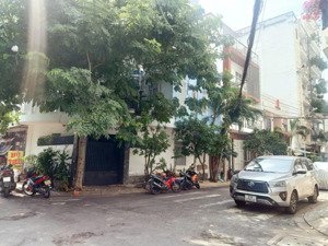 bán nhà hiếm lô góc 2mt - 3 tầng - ngang 6m - đường nhựa 9m - lý phục man - chỉ nhỉnh 8 tỷ