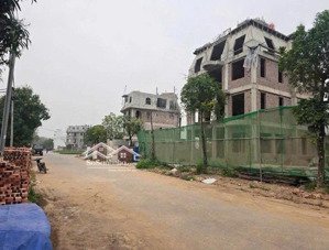 chính chủ bán liền kề 2 đường 34m sát dự án sun group mê linh