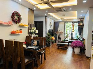 căn vip 3 phòng ngủ 131m2 giá chỉ 65 triệu/m2 cần bán gấp tại flc complex 36 phạm hùng