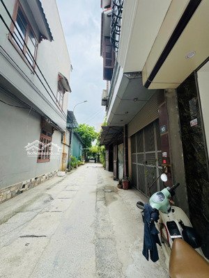 chính chủ bán nhà 6 tầng mới tinh trục chính tây lai xá. ô tô đỗ cửa