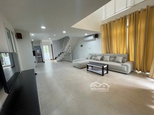 cho thuê biệt thự nam thông 1, phú mỹ hưng, dt 345m2 căn góc, nội thất cao cấp có hồ bơi, giá 75tr