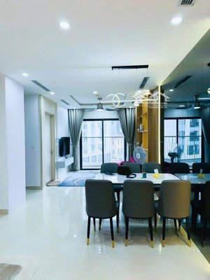 chính chủ cho thuê căn 2 phòng ngủ 13 triệu full đồ