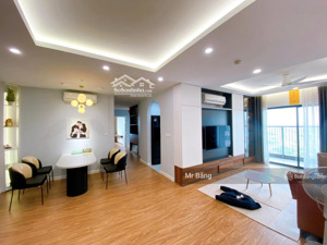 cần bán "căn góc 3pn" căn hộ chung cư nhà f - home ngõ 28 xuân la, dt: 132m2 full đồ đẹp, bc đông