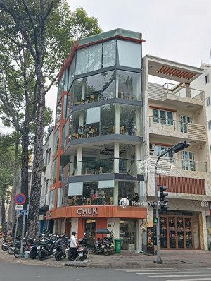 hiếm! bán nhà góc 2 mặt tiền đường tô hiến thành q.10 dt 8.5x23m 5 tầng -hđt 80tr/tháng giá 30 tỷ