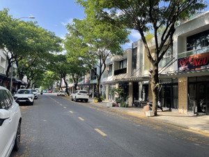 cho thuê căn hộ 1 phòng ngủ 40m2 có ban công khu fpt