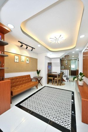 full nội thất gần chợ gò vấp trệt lầu 2pn 2wc huỳnh khương an p5 giá chỉ 11 triệu