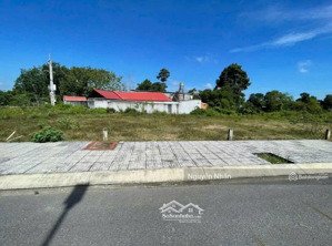 chính chủ bán nhanh lô đất thổ 120m2/600triệu. mtđ. võ tấn đồ , phường 4 , tân an , long an shr.