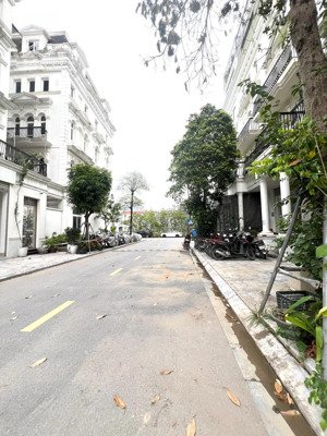 bán gấp liền kề louis đại mỗ - lê quang đạo kéo dài, view vườn hoa, kinh doanh, thang máy, hiếm