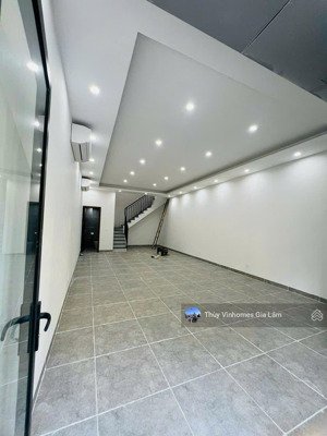 cho thuê shophouse ngay trục đường chính 52m, sát 66 tòa chung cư. dt 70m x 5t. phù hợp làm spa