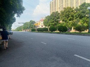 bán biệt thự đẹp tại an hưng, 31 tỷ vnd, 83m2, 6pn, tiện ích đầy đủ