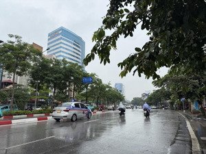 bán nhà đẹp tây sơn, sân vườn cực chill, đẹp, 6 tầng thang máy, mặt tiền rộng 5m, 13.8tỷ 