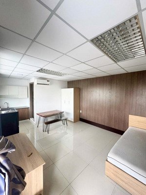studio tại vườn lài, cửa sổ lớn full nội thất, cách đh nttu 1km.