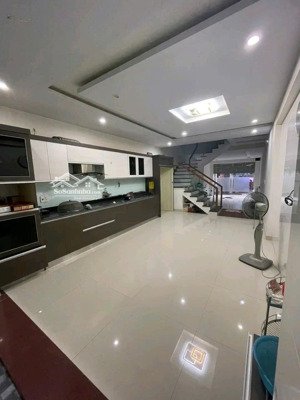 n1854 cho thuê nhà trung tâm thành phố - 75m2 - 4 phòng ngủ - đường ô tô