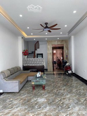 siêu phẩm nhà đẹp - phố kẻ tạnh - việt hưng - ô tô ngủ trong nhà - thang máy xịn