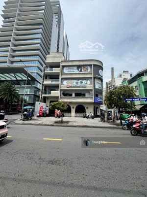 siêu vị trí căn góc 2mt cách mạng tháng 8 - dt 16 x 17m - 4 tầng - hđt 600 triệu - giá 110 tỷ