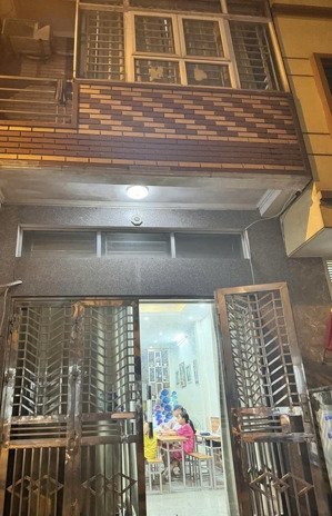 bán nhà dịch vụ kiến hưng 50m2 3 tầng ngay trường cấp 1,2 ,chợ đầu mối phú lương giá 12 tỷ bao phí